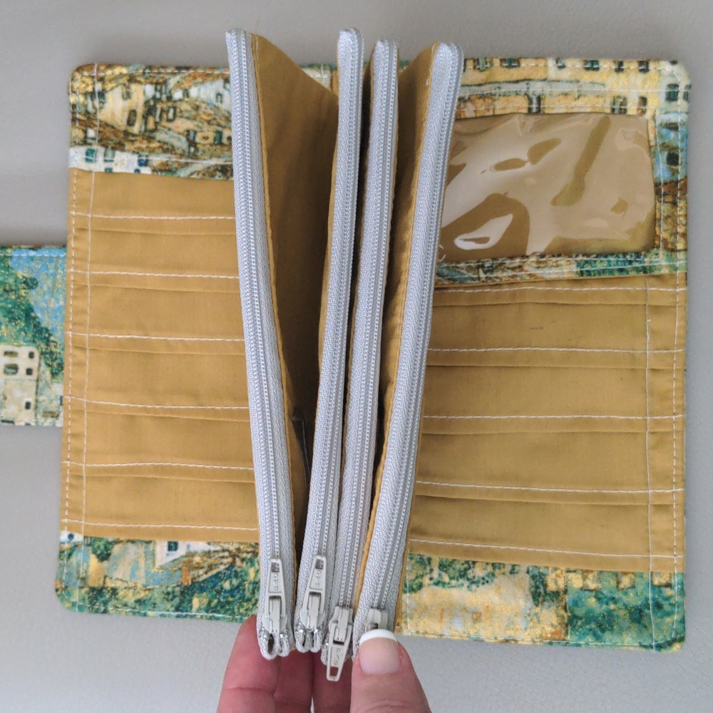 Custom, handmade Wallet - Picture 4 of 6